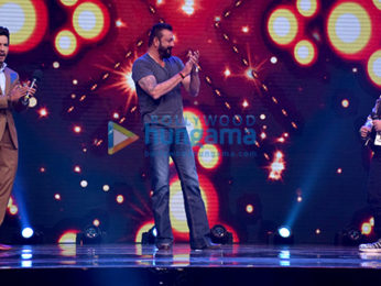 Sanjay Dutt meets the contestants of 'Sa Re Ga Ma Pa L'il Champs'