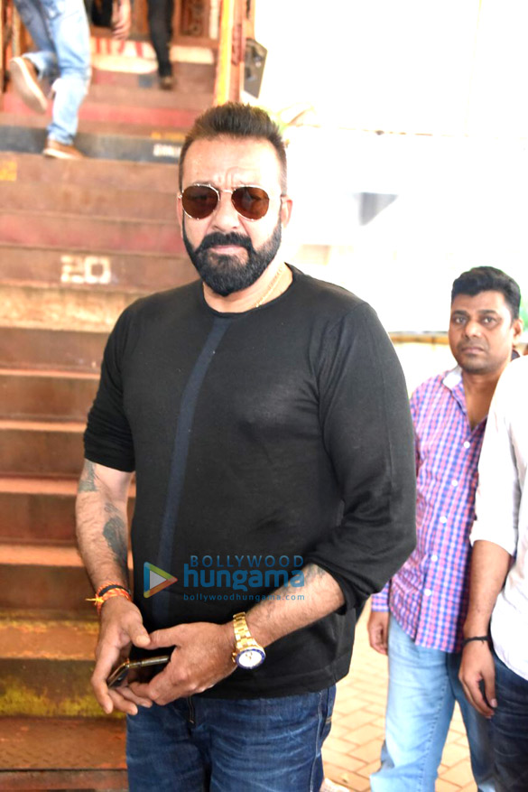 sanjay dutt snapped promoting the film bhoomi 1