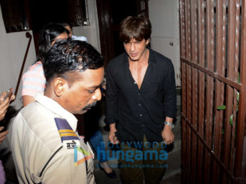 Shah Rukh Khan snapped outside Shankar Mahadevan's studio