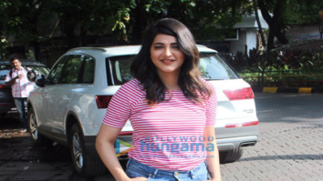 Shruti Haasan snapped in Bandra
