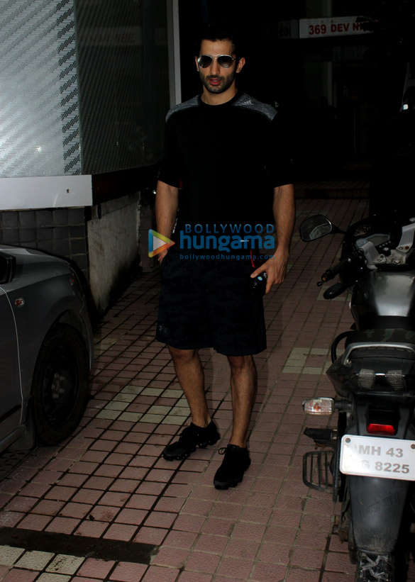 siddharth gupta and snapped at the gym 6