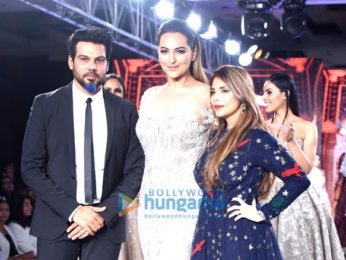 Sonakshi Sinha walks the ramp at Bombay Times Fashion Week 2017