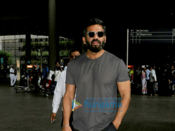 Suniel Shetty snapped at the airport