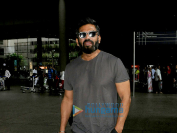Suniel Shetty snapped at the airport