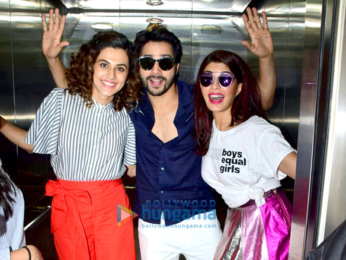 Team of 'Judwa 2' snapped in an elevator