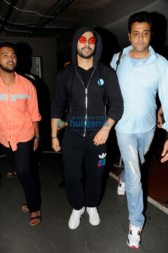 varun dhawan arrived from budapest 4