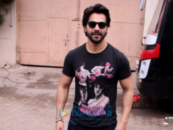 Varun Dhawan and Taapsee Pannu spotted at Mehboob Studio for 'Judwaa 2' interviews