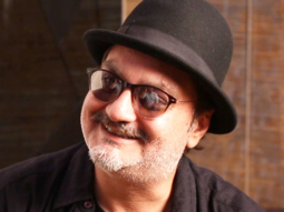 Vinay Pathak Sings The MELODIOUS Soundtrack ‘Maa’ | Kailash Kher