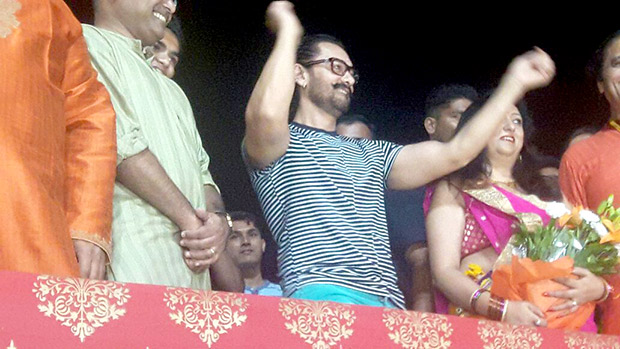 WOW! Aamir Khan celebrates Navratri in must watch