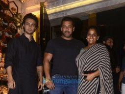 Baba Dewan’s star-studded Diwali bash