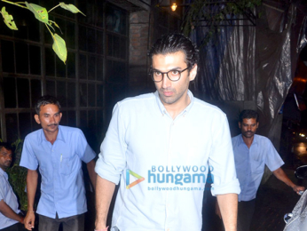 Siddharth Roy Kapur, Aditya Roy Kapur, Kunaal Roy Kapur at Pali Village cafe