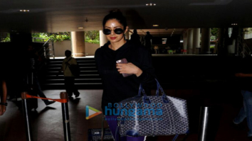 Shruti Haasan, Sridevi and others spotted at the airport