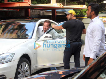Salman Khan and others at Arpita Khan's Diwali bash
