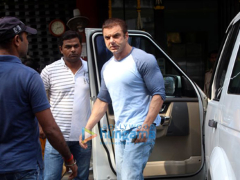 Salman Khan and others at Arpita Khan's Diwali bash