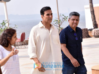 Akshay Kumar has lunch with 'Pro Kabaddi League' players