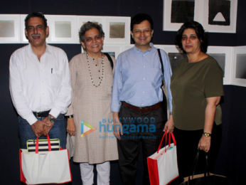 Anuradha Paudwal and others grace the inauguration of Kuldip Karegaonkar's latest exhibition 'Maati'