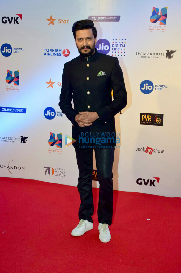 aamir khan kiran rao zaira wasim and others at mami film festival 2017 15