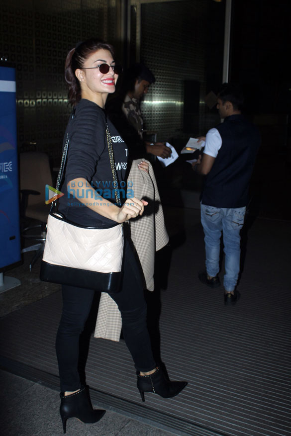 aamir khan sonakshi sinha and ajay devgn snapped at the airport 3