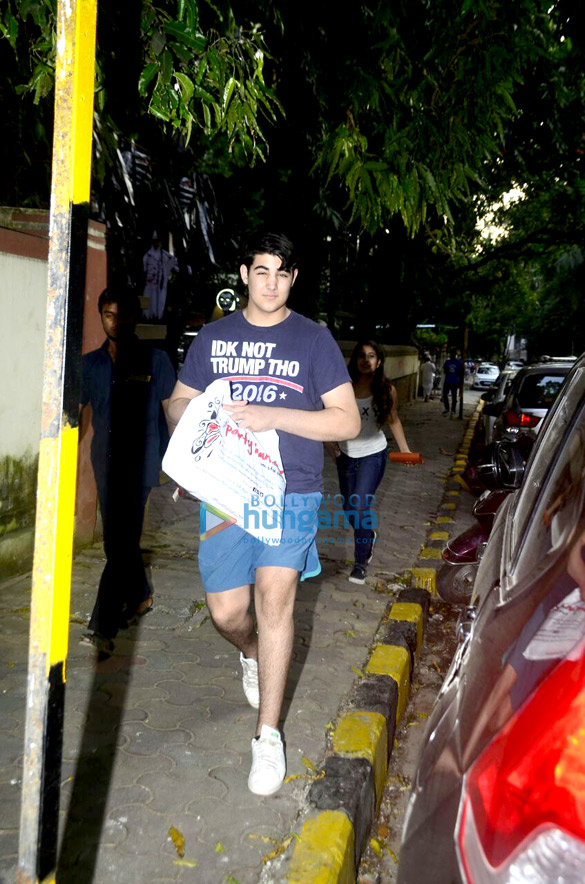 aarav kumar snapped in bandra 1