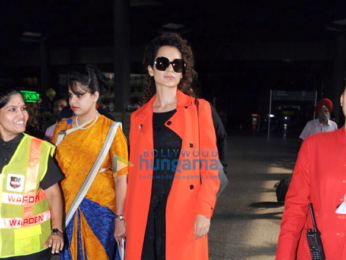 Ajay Devgn, Kajol and others snapped at the airport