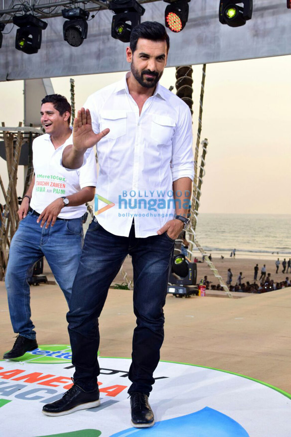 amitabh anupam and kailash attend the ndtv cleanathon 13