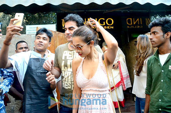 arbaaz malaika and amrita spotted at indigo 6