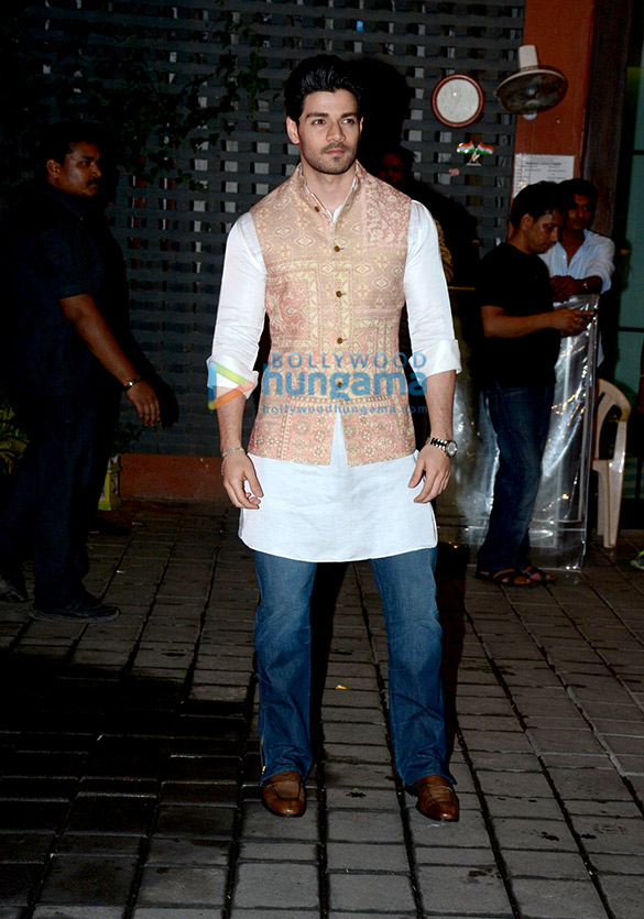 arpita khans diwali party 6