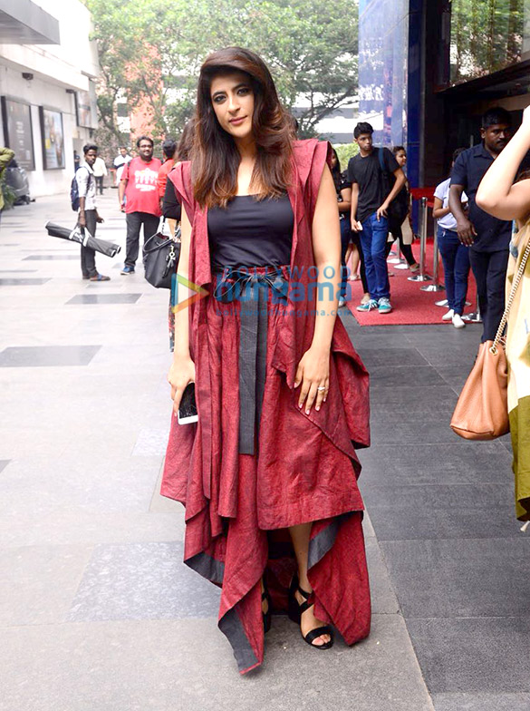 ayushmann khurrana and tahira kashyap snapped attending a screening at mami 3