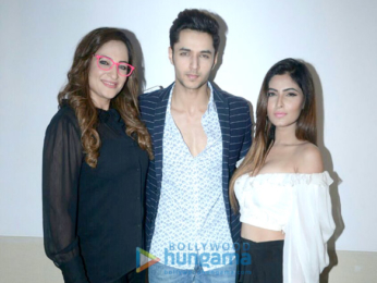 Cast of Ragini MMS Returns snapped interacting with the media