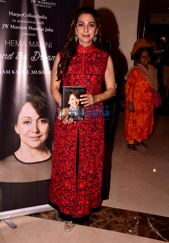 deepika padukone graces the launch of hema malinis book at jw marriott 6 2