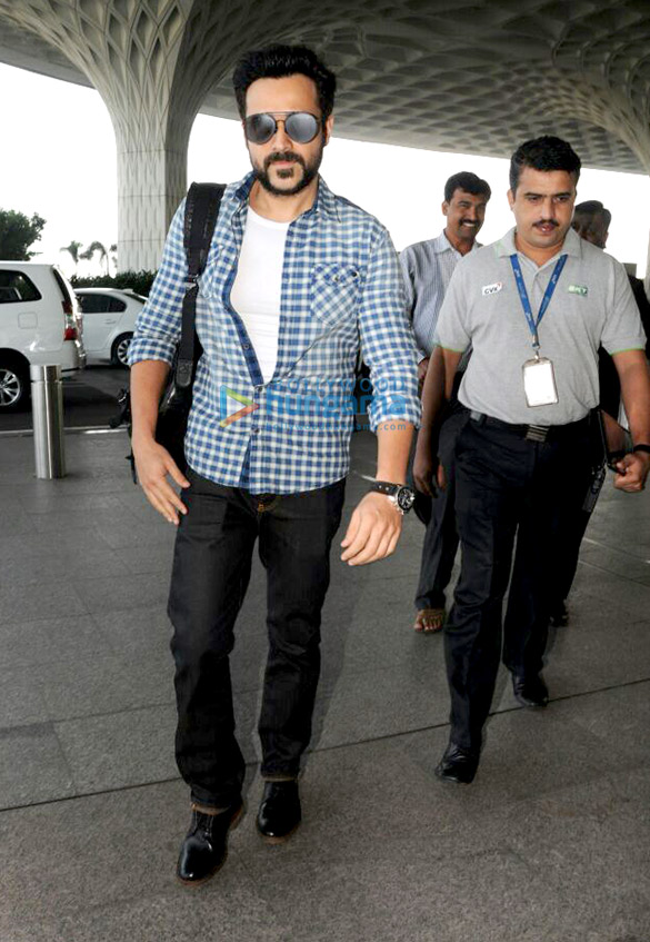 emraan hashmi snapped at the airport 3