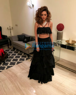 Celebrity Photo Of Esha Gupta