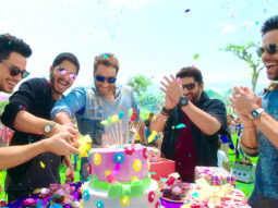 Box Office: Golmaal Again collects 1.17 mil. USD [Rs. 7.61 cr.] on Day 1 in overseas