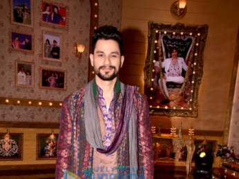 Golmaal Again cast on the sets of Aunty Boli Lagao Boli