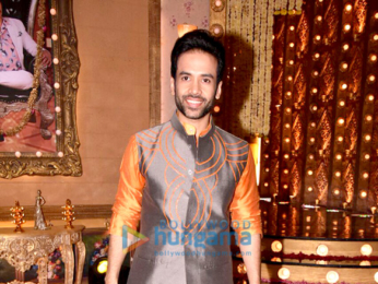 Golmaal Again cast on the sets of Aunty Boli Lagao Boli