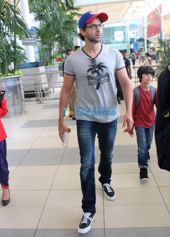 Hrithik Roshan and Sussanne Khan return from Goa Hrithik Roshan and Sussanne Khan return from Goa