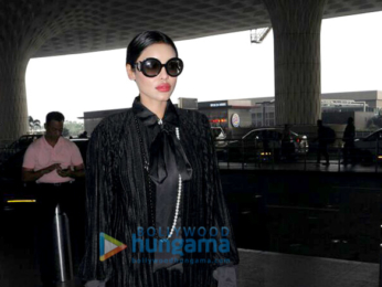 Ajay Devgn, Kajol and others snapped at the airport