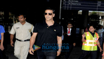 Akshay Kumar snapped at the airport