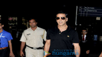 Akshay Kumar snapped at the airport