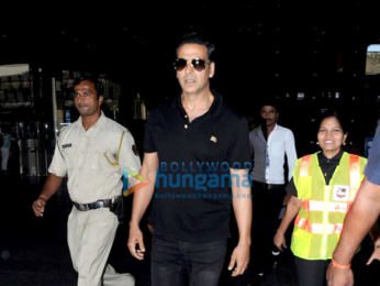 Akshay Kumar snapped at the airport