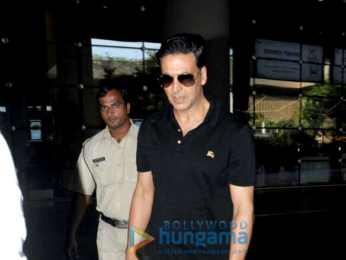 Akshay Kumar snapped at the airport