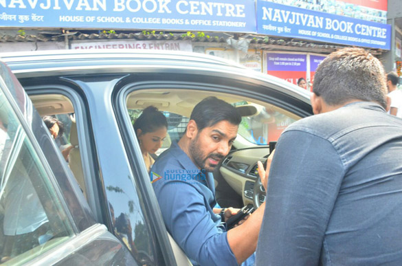 john and wife priya runchal at western hotel in bandra 3