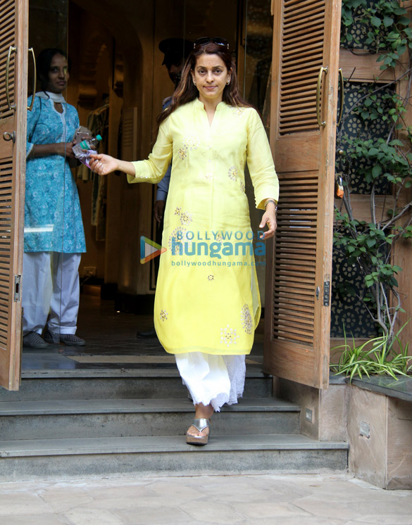 Juhi Chawla spotted at Anita Dongre boutique in Khar Juhi Chawla spotted at Anita Dongre boutique in Khar