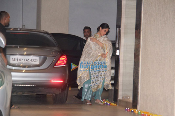 kareena kapoor khan snapped at her mothers house 4