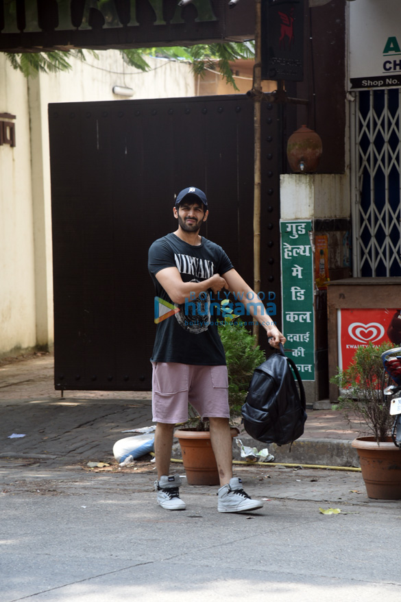 kartik aaryan and mira rajput snapped post their gym sessions 1