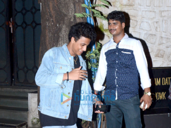 Aarav Bhatia snapped with friends in Bandra