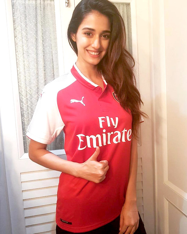 OMG! Disha Patani poses wearing Robert Pires’ jersey he gifted her