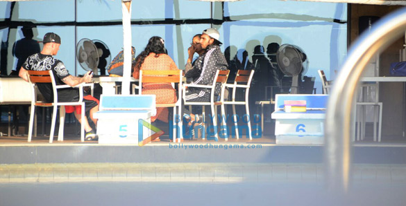 Ranveer Singh chills at Otters Club after gym session Ranveer Singh chills at Otters Club after gym session