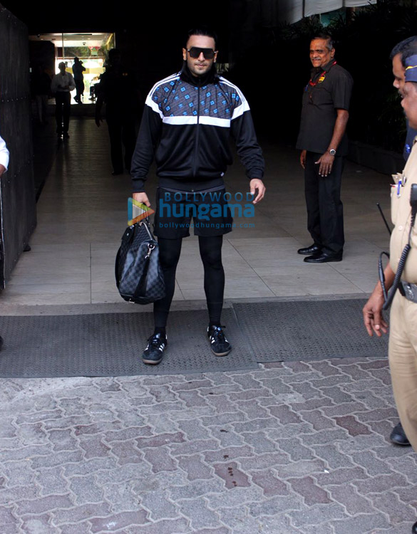 ranveer singh snapped outside otters club 1 2
