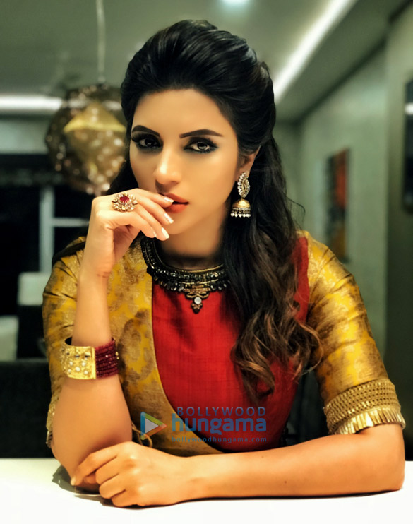 shama sikander snapped attending navratri celebrations 2